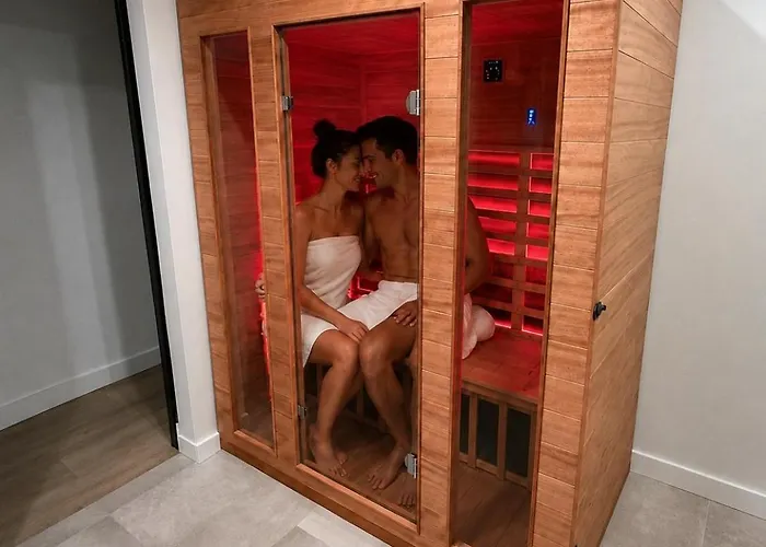 Ferienhaus Velvet - Couples Getaway With Exclusive Velvet Room Rockford