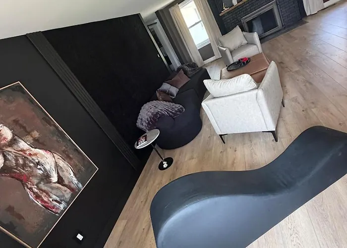 Ferienhaus Velvet - Couples Getaway With Exclusive Velvet Room Rockford